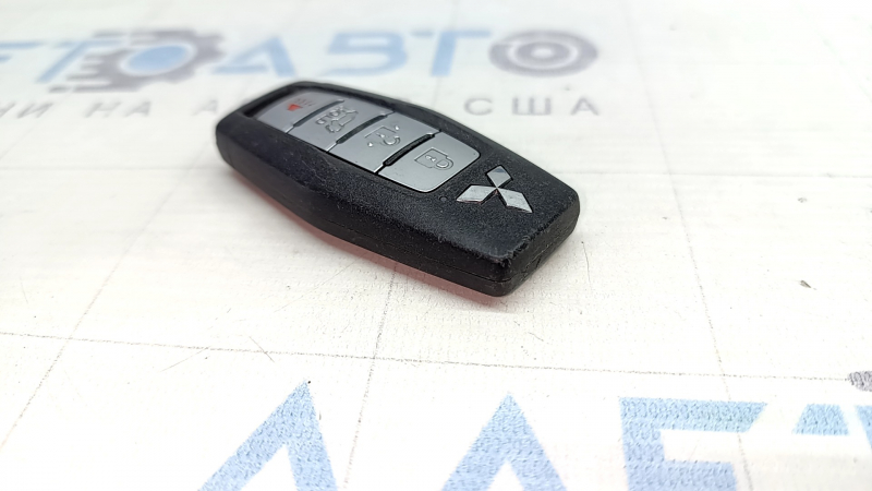 Ключ smart key Mitsubishi Outlander 22-26 4 кнопки, тички, подряпини