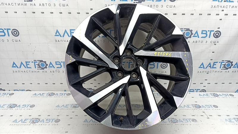 Диск колесный R20х8J ET35 Mitsubishi Outlander 22-26 черный с хромом, легкая бордюрка