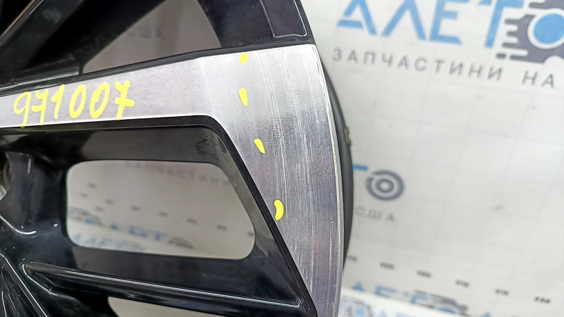 Диск колесный R20х8J ET35 Mitsubishi Outlander 22-26 черный с хромом, легкая бордюрка