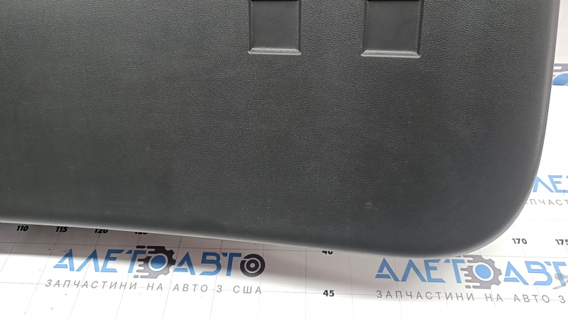 Обшивка двери багажника нижняя Hyundai Santa Fe 24-26 серая, царапины