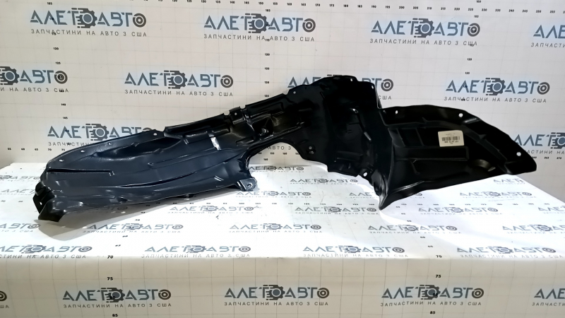 Підкрилок передній правий Mazda3 03-09