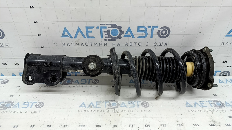 Стойка амортизатора в сборе передняя правая Hyundai Santa Fe 24-26 FWD HEV