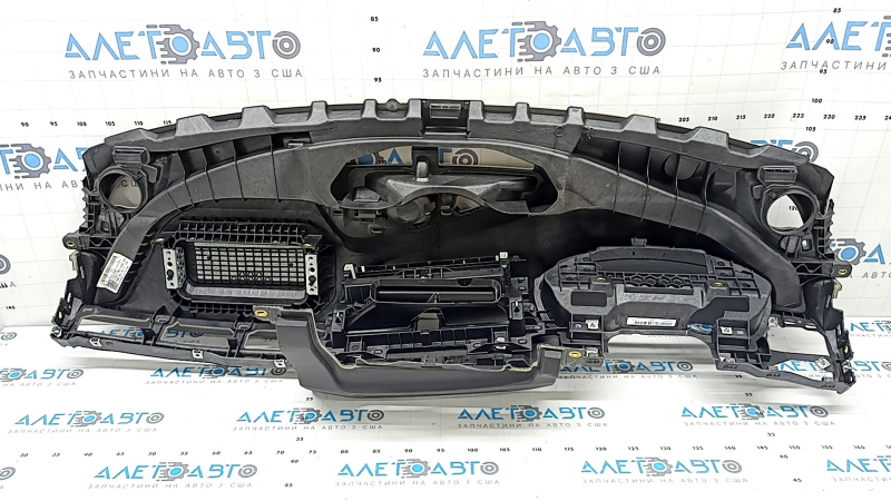 Торпедо передняя панель без AIRBAG Audi A5 F5 18-25 черная, неадломана
