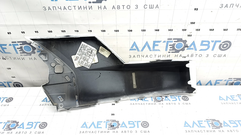 Бампер задній голий права частина Hyundai Santa Fe 24-26 білий, тріснути