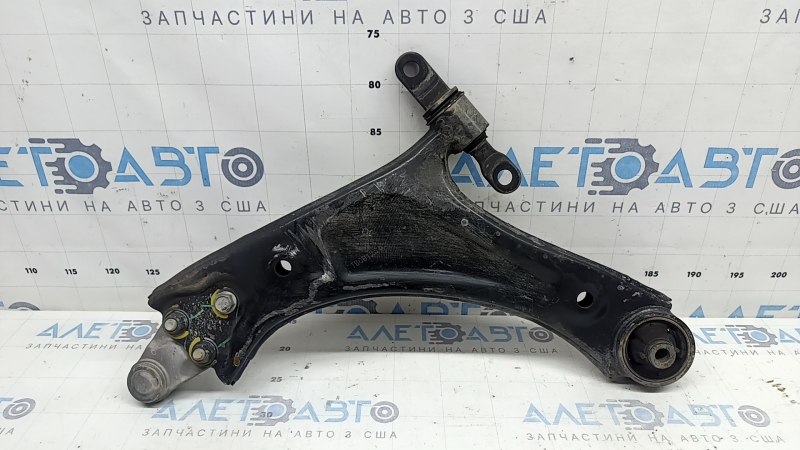 Важіль нижній передній правий Hyundai Santa Fe 24-26