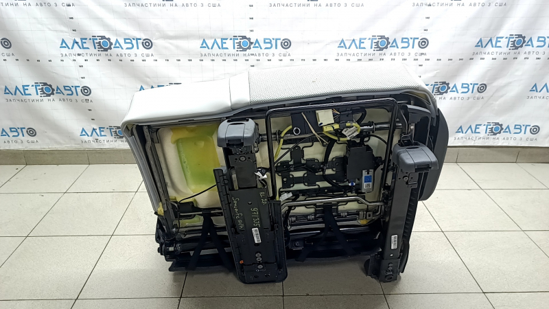 Заднее сиденье левое 2 ряд Hyundai Santa Fe 24-26 с airbag, кожа серая, с ремнем и подлокотником, электро, под 3 ряда, под химчистку