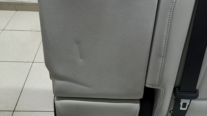 Заднее сиденье левое 2 ряд Hyundai Santa Fe 24-26 с airbag, кожа серая, с ремнем и подлокотником, электро, под 3 ряда, под химчистку