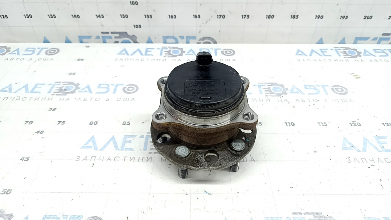 Ступица задняя левая Hyundai Santa Fe 24-26 FWD