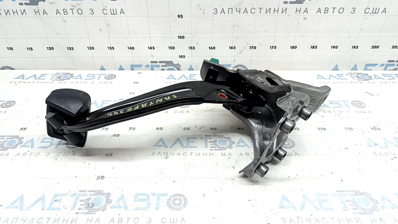 Педаль тормоза Hyundai Santa Fe 24-26 с датчиком