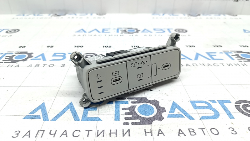 USB Hub Hyundai Santa Fe 24-26 USB-C