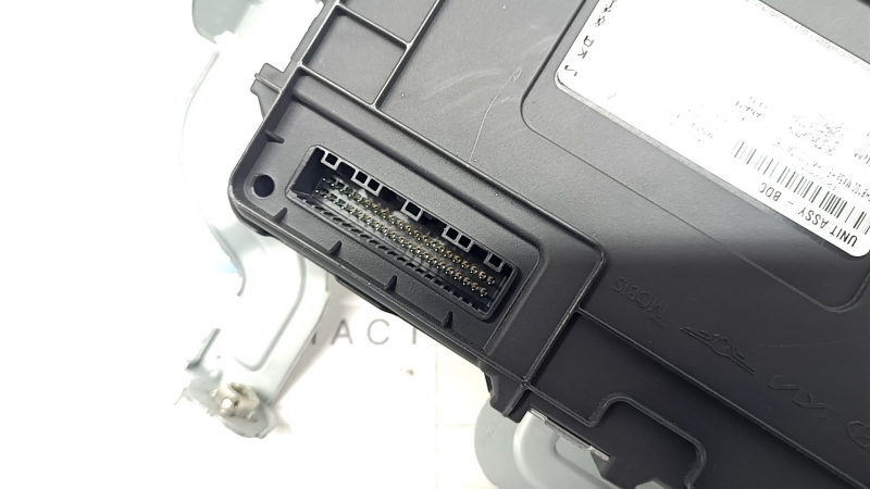 BCM BCU BODY COMPUTER CONTROL MODULE Hyundai Santa Fe 24-26