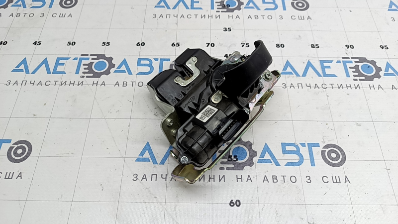 Замок дверей багажника Hyundai Santa Fe 24-26