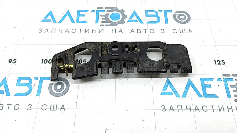 Кронштейн крила передній лівий Audi A5 F5 18-25 нижній, зламане кріплення