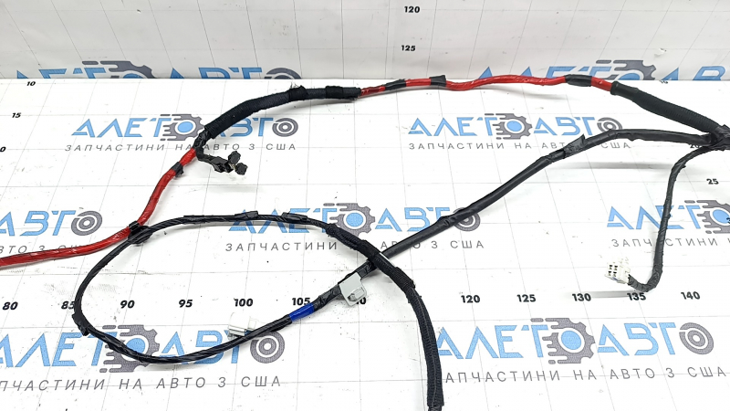 Проводка двери багажника левая Hyundai Santa Fe 24-26 откусана фишка