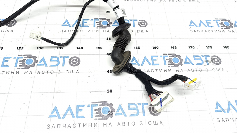 Проводка двери багажника левая Hyundai Santa Fe 24-26 откусана фишка
