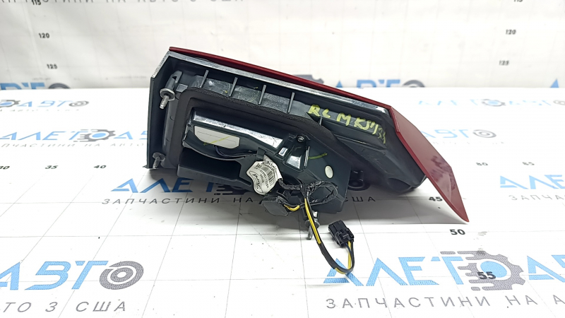 Фонарь внутренний крышка багажника левый Ford Fusion mk5 17-18 LED, под полировку