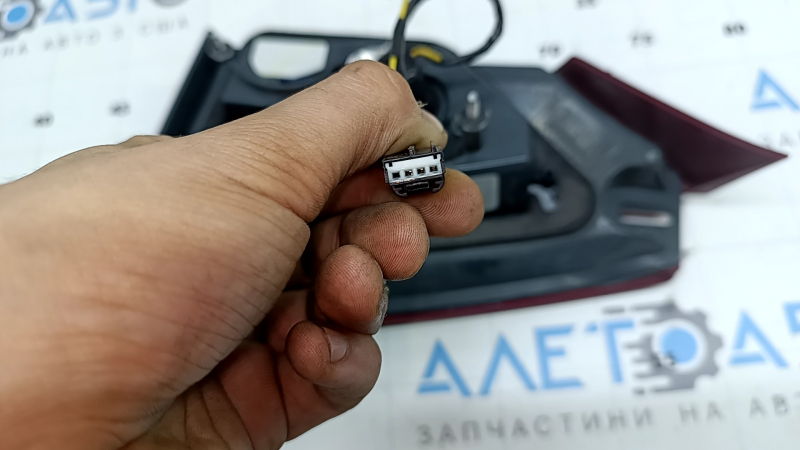 Фонарь внутренний крышка багажника левый Ford Fusion mk5 17-18 LED, под полировку