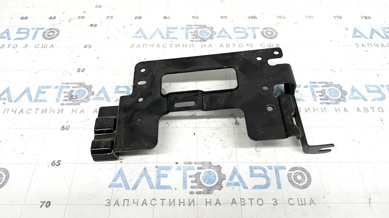 Кронштейн блока ECU компьютера двигателя Kia Sportage 23-26 2.5