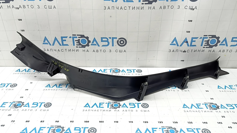 Накладка порога внутренняя задняя левая Audi A5 F5 18-25 5D черная, царапины