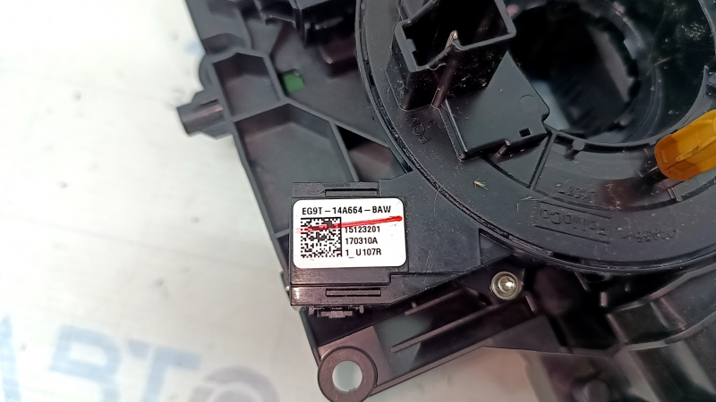 Гитара подрулевых переключателей в сборе Ford Fusion mk5 17-20 под подогрев руля