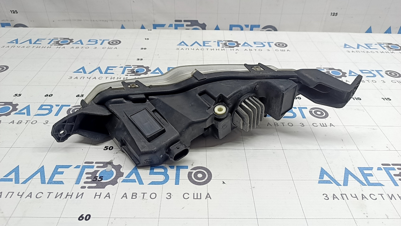 Противотуманная фара птф левая Ford Fusion mk5 17-20 LED, под полировку