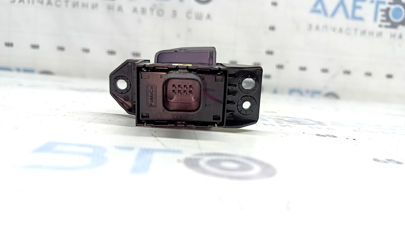 Кнопка ручного тормоза Ford Fusion mk5 17-20 полез хром, вздулся хром