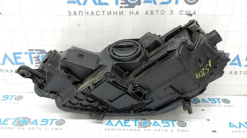 Фара передня права у зборі Audi A5 F5 20-24 LED, під полірування.