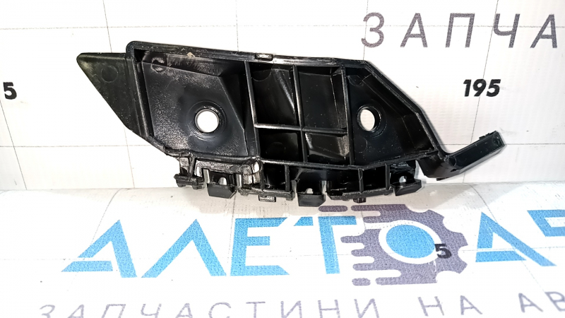Крепление переднего бампера правое Tesla Model 3 24-26