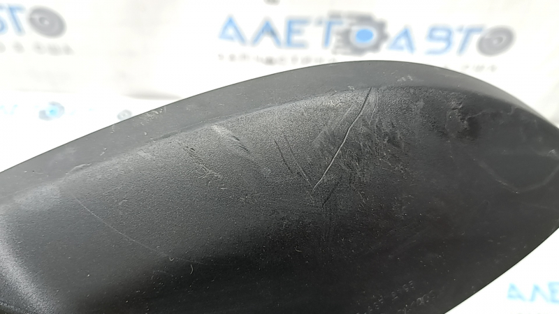 Нижняя накладка бокового зеркала левого Audi A5 F5 18-25 5D сломаны крепления, царапины