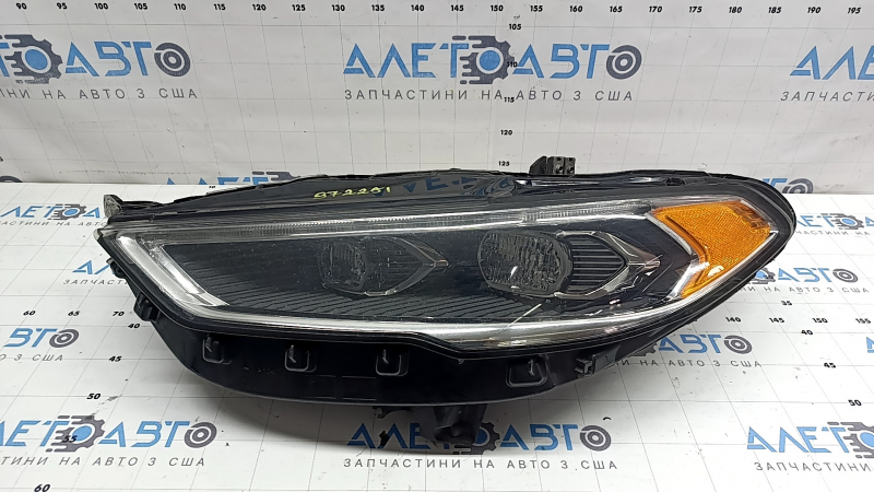 Фара передняя левая в сборе Ford Fusion mk5 17-20 LED, с DRL, под полировку