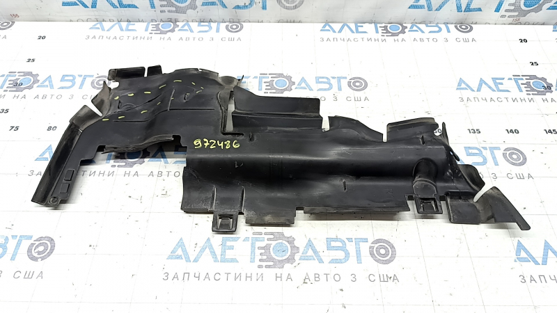 Дефлектор радіатора правий Audi A5 F5 20-25 2.0T, MHEV тріщина