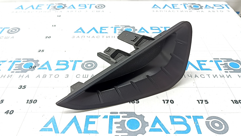 Заглушка ПТФ права Subaru Forester 25-26 структура