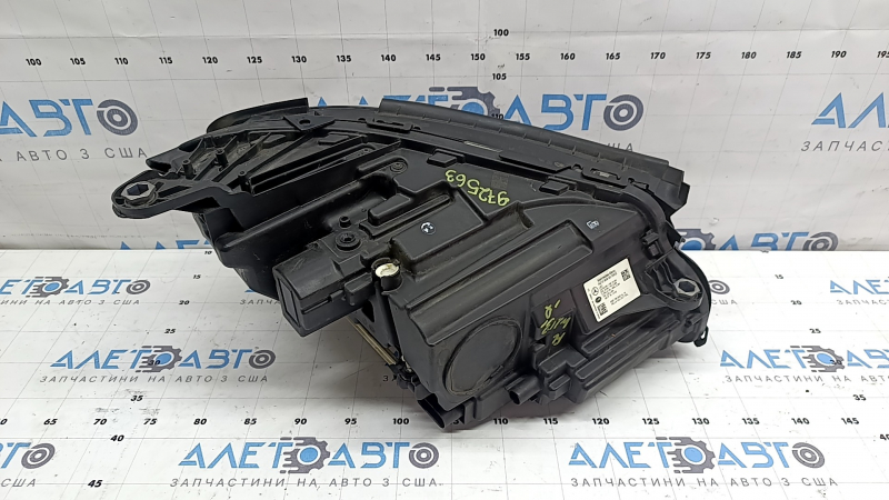 Фара передняя левая в сборе Mercedes W213 E 17-19 LED, скол