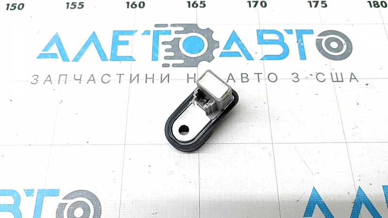 Кінцевик дверей задній лівий Subaru Forester 25-26