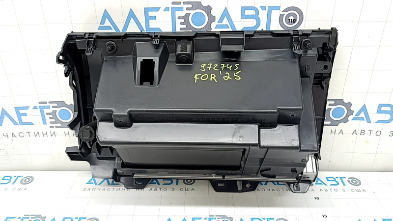 Ящик рукавички, бардачок Subaru Forester 25-26 чорний, з корпусом, подряпини