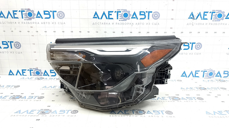 Фара передня ліва Subaru Forester 25-26 LED Base, Premium, Sport