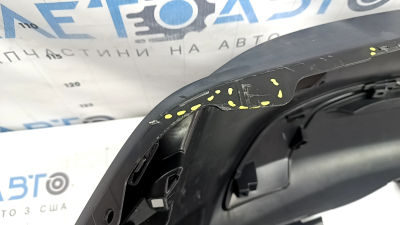 Губа заднего бампера Lexus UX 19-26 F Sport, сломаны крепления, треснуто крепление, отсутствует фрагмент крепления