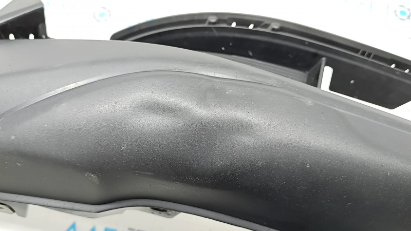Губа переднего бампера Mazda CX-5 22-25 структура черная, примята, царапины