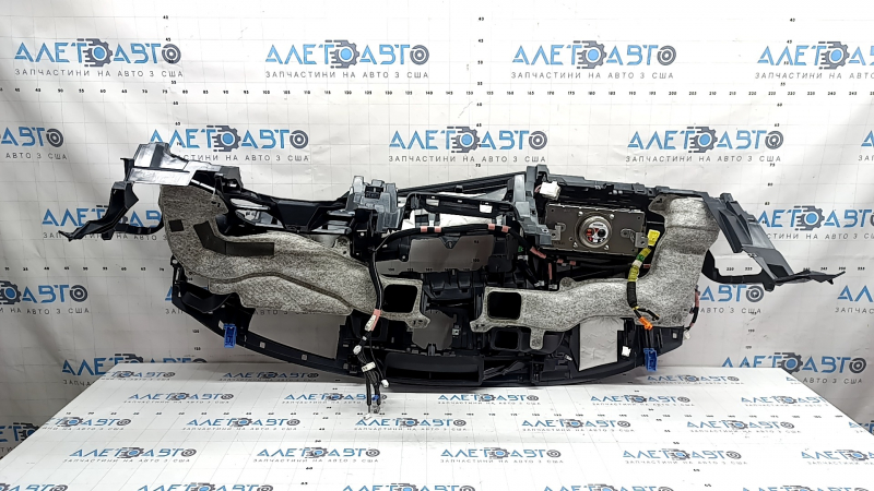Торпедо передняя панель с AIRBAG Lexus UX200 UX250h 19-22 черная с красной строчкой, F-Sport