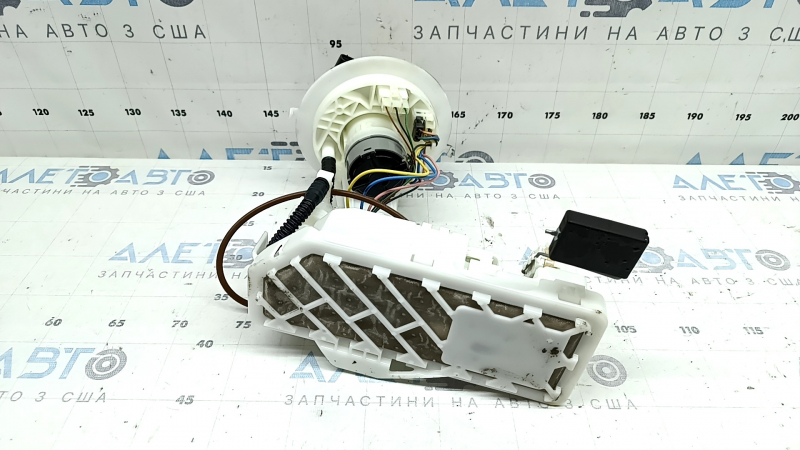Топливный насос бензонасос Toyota Highlander 20-26 hybrid