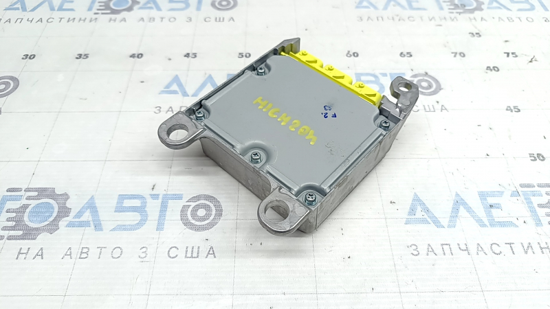 Модуль srs airbag комп'ютер подушок безпеки Toyota Highlander 22-26 hybrid