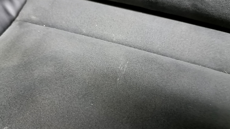 Пассажирское сидение Mazda CX-5 19-23 с airbag, механика, кожа черная комбинированная с алькантарой, серая строчка, подогрев, под чистку