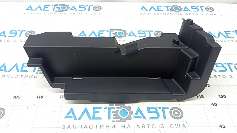 Кронштейн багажника правый Mazda CX-5 22-25 черный, царапины