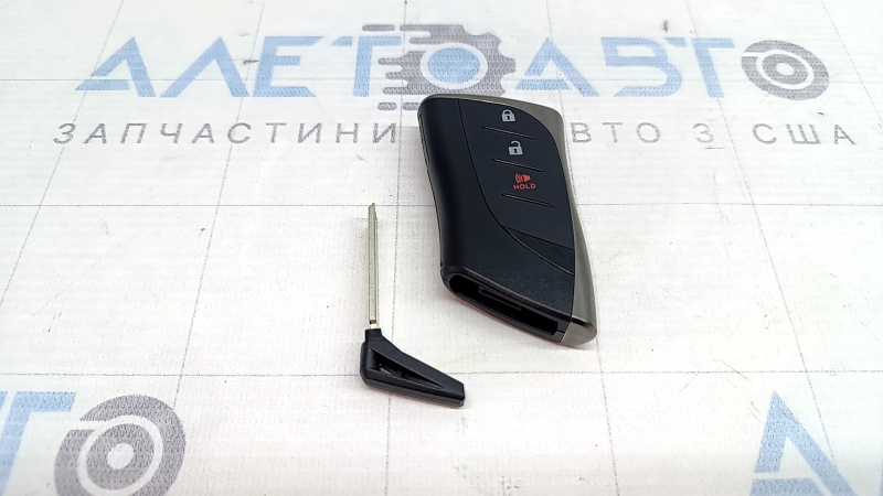 Ключ smart key Lexus UX200 UX250h 19-20 3 кнопки