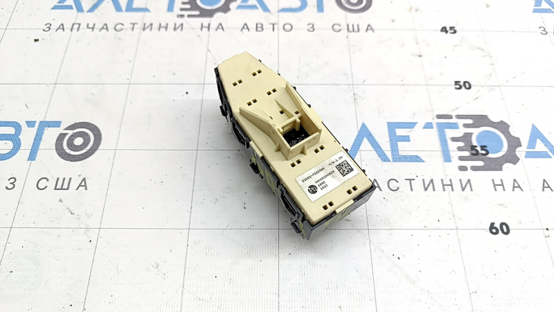 Управління склопідйомником переднім правим Kia Sorento 21-26 чорне з хром, auto з кнопками центрального замку