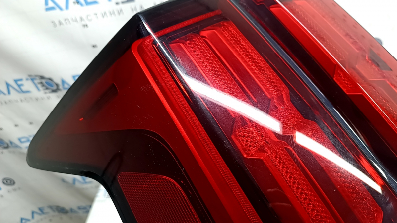Ліхтар лівий Kia Sorento 22-24 HEV, PHEV LED, з накладкою, подряпини