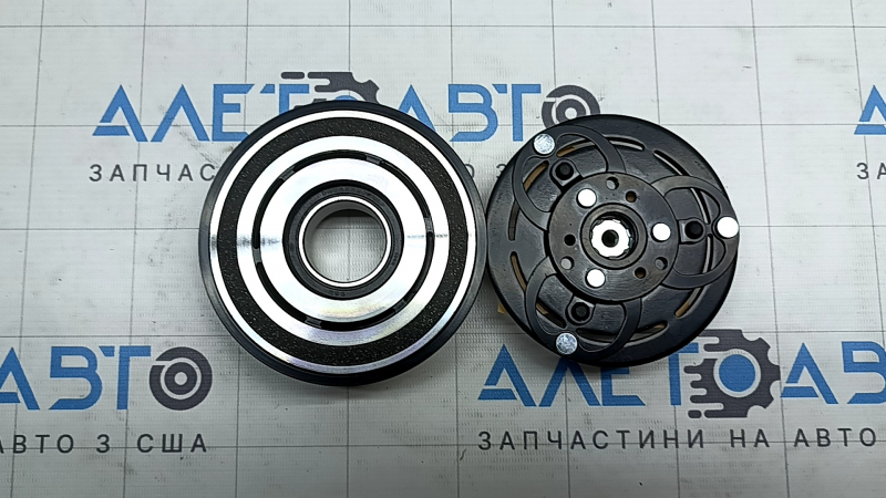 Компресор кондиціонера Nissan Murano 03-07
