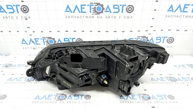 Фара передняя правая в сборе Lincoln MKZ 17-19 level 7, LED, тип 2, сколы, под полировку, царапины