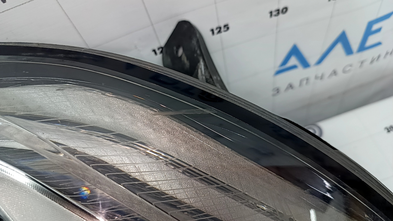 Фара передняя правая в сборе Lincoln MKZ 17-19 level 7, LED, тип 2, сколы, под полировку, царапины