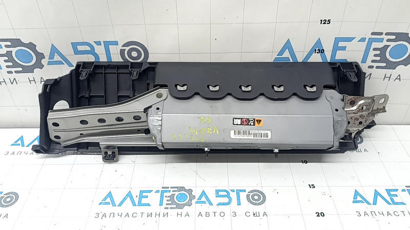 Подушка безопасности airbag коленная пассажирская правая Toyota Camry v70 18-24 серая, потерта